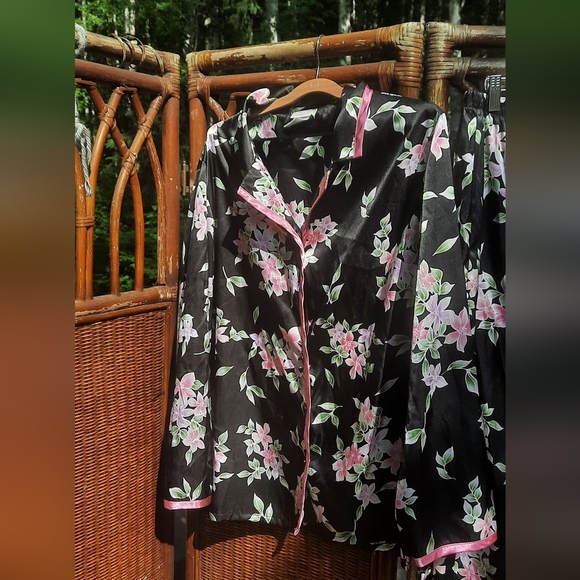 Secret Treasures Floral Pajama Pants Set - Picture 3 of 9